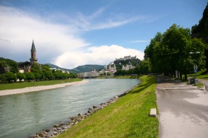 A view from along the Alt Stadt side of the Salzach River