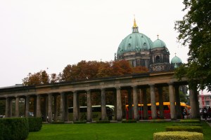 Another view of Berliner Dom from in front of Neues Museum