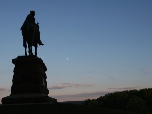 Another shot of the moon over Mad Anthony - love the silhouetted look and just wish the moon were a bit bigger